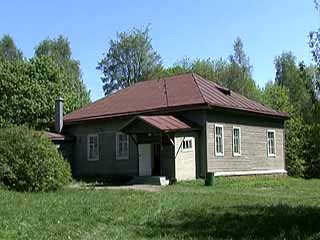  Tverskaya Oblast:  Russia:  
 
 Serov Museum in Domotkanovo